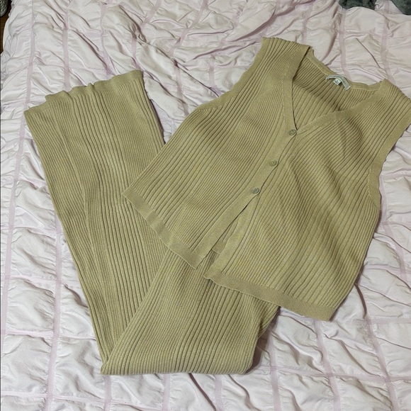 Women's Cream Ribbed Set - Picture 6 of 8